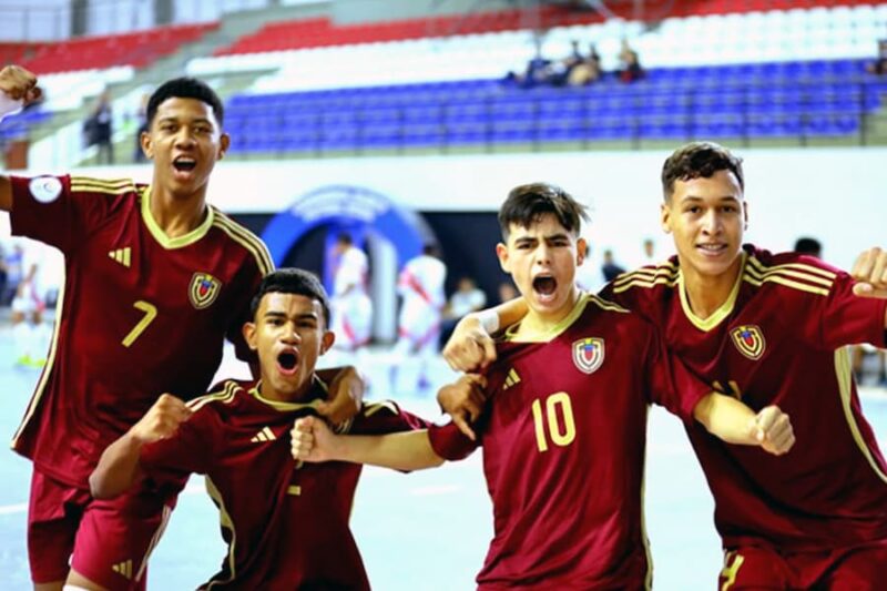 La Vinotinto lidera el grupo B del sudamericano luego de golear a Perú