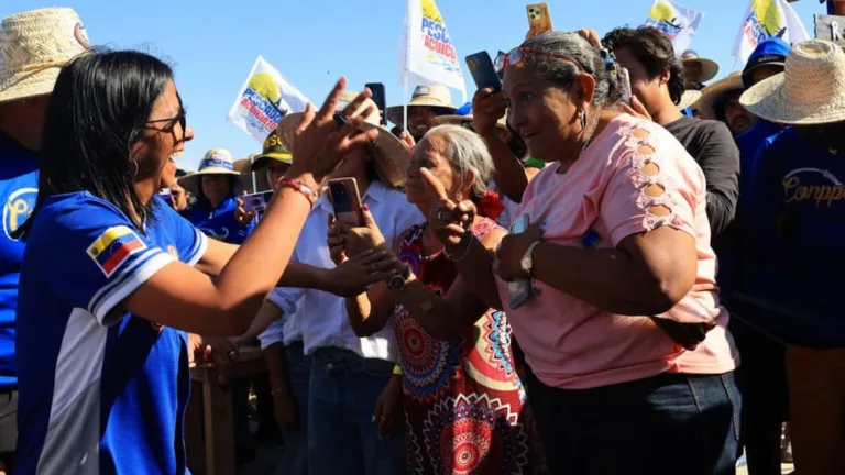 fondo de protección social recibió 300 millones de dólares para beneficio de los trabajadores